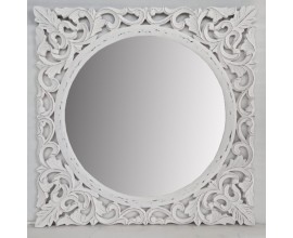 Bílé designové nástěnné zrcadlo Henrietta s ručně vyřezávaným dřevěným rámem 130cm