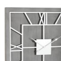 Moderní jedinečné čtvercové nástěnné hodiny Stormhill s římskými číslicemi stříbrné barvy 60cm