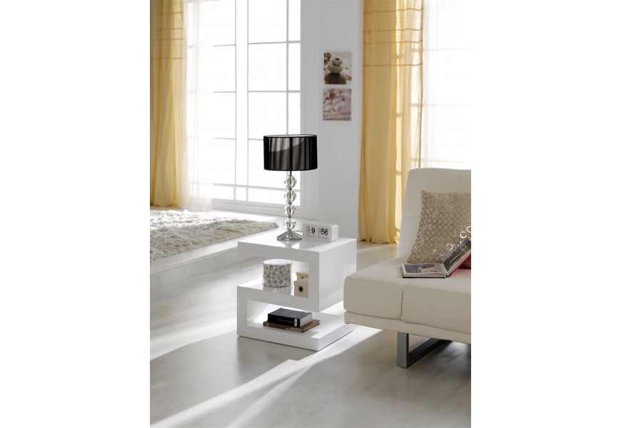 Designový lesklý moderní příruční stolek Danea bílé barvy ve tvaru písmene Z