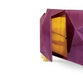 Vnitřek skříňky luxusní komody Diamond Amethyst zdobený plátkovým zlatem