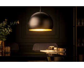 Luxusní závěsná lampa Tatuma elegantního kruhového tvaru z kovu v černo-zlatém provedení