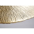 Art-deco stylový příruční stolek Zapalota z kovu ve tvaru listu ve zlaté barvě 40cm