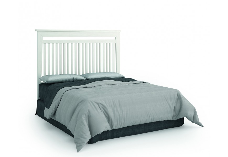 Designová manželská postel Rodas z masivního dřeva bílé barvy v moderním stylu
