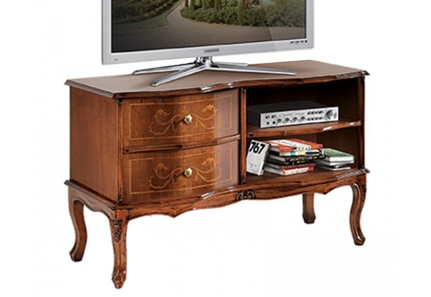 Masivní dřevěný TV stolek Clásica s poličkami a šuplíky s rustikálním zdobením a vyřezávanými nožičkami