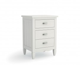 Klasick&yacute; a nadčasov&yacute; mas&iacute;vny nočn&yacute; stol&iacute;k Amberes s tromi z&aacute;suvkami z borovicov&eacute;ho dreva 69cm