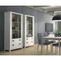 Luxusní moderní prosklená vitrína Lyon z masivního dřeva se dvěma šuplíky