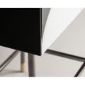 Luxusní art-deco skříň Hannes z kovu a dřeva s designovým tříbarevným vzorem 163cm