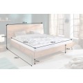 Designová postel Mammut z akátového dřeva se stříbrnými prvky na čele 205cm