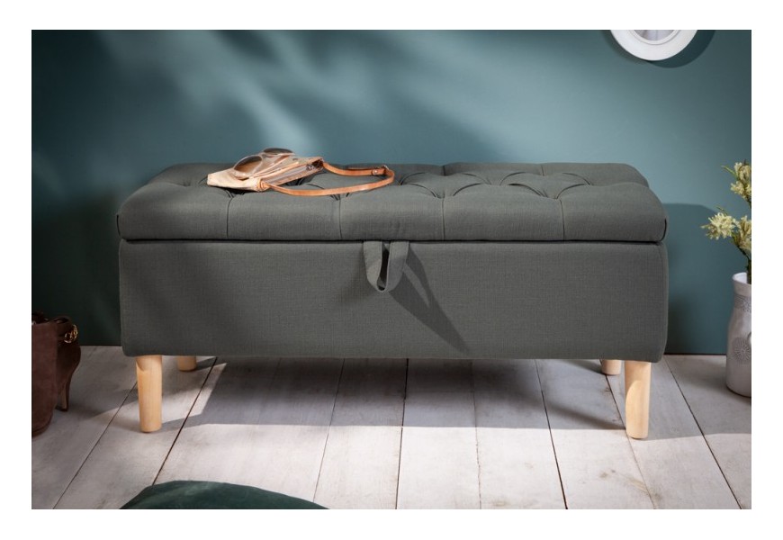 Designová moderní lavice Valentino s úložným prostorem v šedé barvě s prošíváním potahem a dřevěnými nožičkami