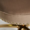 Art-deco otočná židle Portkey se sametovým čalouněním v barvě latte a se zlatou kovovou konstrukcí 88cm