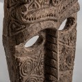 Jedinečná socha Ipkins v podobě orientální masky v naturálním masivním provedení