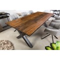 Masivní industriální jídelní stůl Barracuda z přírodně hnědého dřeva s černými nožičkami z kovu