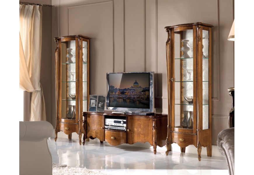 Luxusní hnědá rustikální obývací sestava z masivu Pasiones s ručně vyřezávanými detaily a intarzií