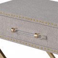 Noční stolek Stefan v moderním stylu se zlatou konstrukcí v kovovém provedení a dřevěnou šuplíkem s art deco průsvitným úchytem