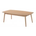 Moderní konferenční stolek Nordica Clara s obdélníkovou deskou z dýhy světle hnědé barvy se čtyřmi nohami z masivního dřeva dub