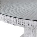 Ratanový stylový kruhový jídelní stůl Ratania Blanc se skleněnou povrchovou deskou a válcovitou podstavou 94cm