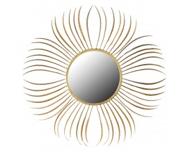 Exkluzivní kovové kulaté nástěnné zrcadlo Xaphania s kruhovou zrcadlovou pochou v tlustém rámu tvořeném tenkými dlouhými pírky zlaté barvy v art-deco provedení
