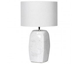 Stylová bílá noční lampa Selmer s keramickou podstavou a kulatým bavlněným stínítkem