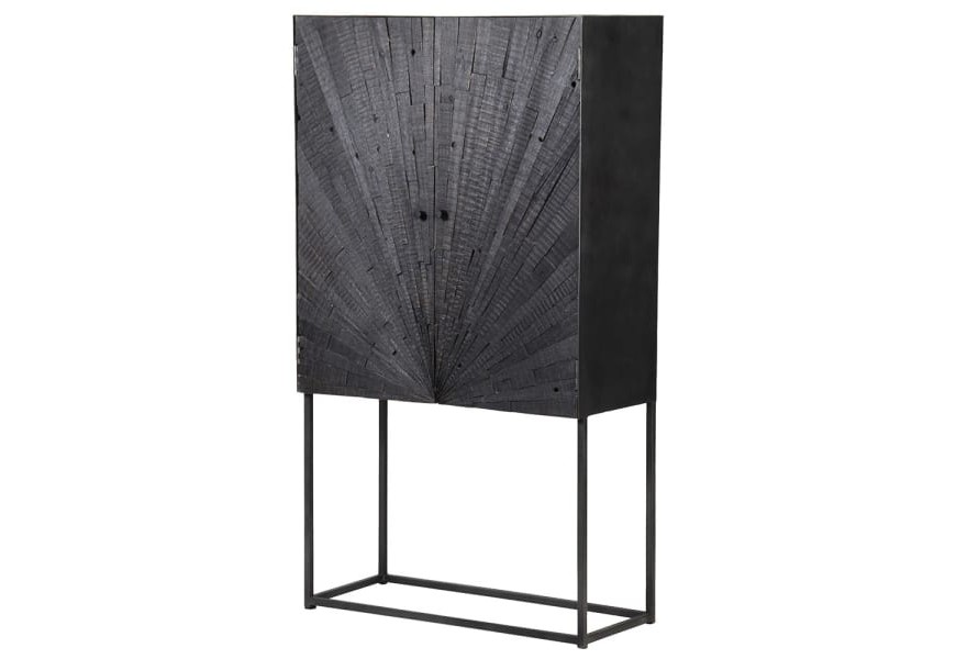 Luxusní industriální skříň Linear s reliéfním zdobením z masivního dřeva v šedém provedení s černou kovovou podstavou