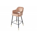 Modern&iacute; art deco barov&aacute; židle Fribourg s velbloud&iacute;m b&eacute;žov&yacute;m čalouněn&iacute;m na čern&yacute;ch nožičk&aacute;ch se zlat&yacute;m detailem 104cm