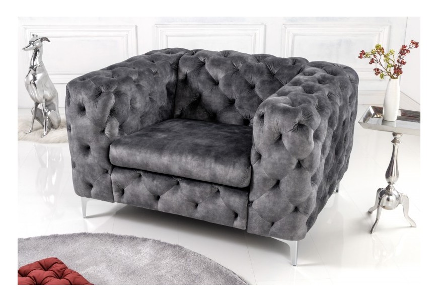 Chesterfield křeslo Modern Barock v glamour stylu s šedým sametovým čalouněním a stříbrnými nožičkami 120cm