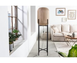 Venkovská stylová stojací lampa Pure Nature s černou kovovou konstrukcí a oválným ratanovým stínítkem přírodní hnědé barvy