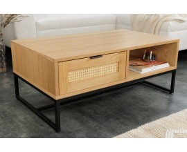 Venkovský konferenční stolek Vierata do obývacího pokoje ve světle hnědé barvě z dubového dřeva a ratanu 100cm