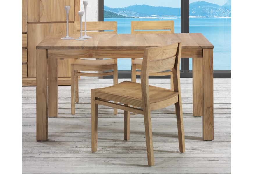 Moderní jídelní stůl Fjordar světle hnědý z dřevěného masivu se čtyřmi nožičkami