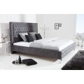 Luxusní chesterfield manželská postel Caledonia s tmavě šedým potahem 180x200cm