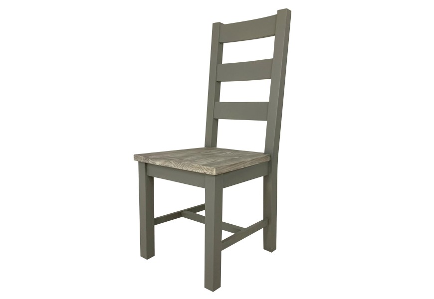 Designová venkovská židle Greytone v hnědo-šedém provedení z masivního dřeva