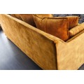 Moderní dvousedačka Heaven do obývacího pokoje se sametovým okrovým čalouněním 205cm