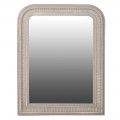 Rustikální nástěnné zrcadlo Lochness s šedým dřevěným vyřezávaným rámem se zaoblenými rohy