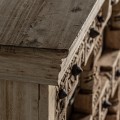 Etno dřevěný příborník Anatoli hnědé barvy s poličkami a dvířky s orientálním vyřezáváním 119cm