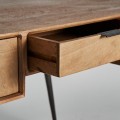 Moderní kancelářský stolek Soreli z hnědého mangového dřeva se šuplíky a černými nožičkami z kovu 132cm