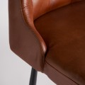 Luxusní kožená barová židle Kingsley ve vintage stylu s hnědým potahem a černýma nohama z kovu 108cm