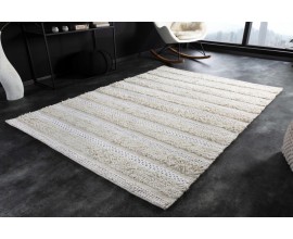 Slonovinový obdélníkový koberec Lamby ze 100% bavlny a protkáváním v pásech ve stylu etno