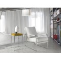 Vylepšete svůj prostor luxusem a stylem postranního stolku Vita Naturale z bílého dřeva a oceli