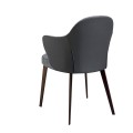 Unikátní designový prvek v podobě eko-koženého čalounění v tmavě šedé barvě na opěrce židle Vita Naturale
