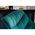 Designová moderní barová židle Kotor se smaragdově zeleným sametovým čalouněním a černýma nohama z kovu 105cm
