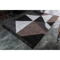 Designový moderní koberec Margo obdélníkového tvaru z kůže s geometrickým zdobením hnědé, bílé a černé barvy
