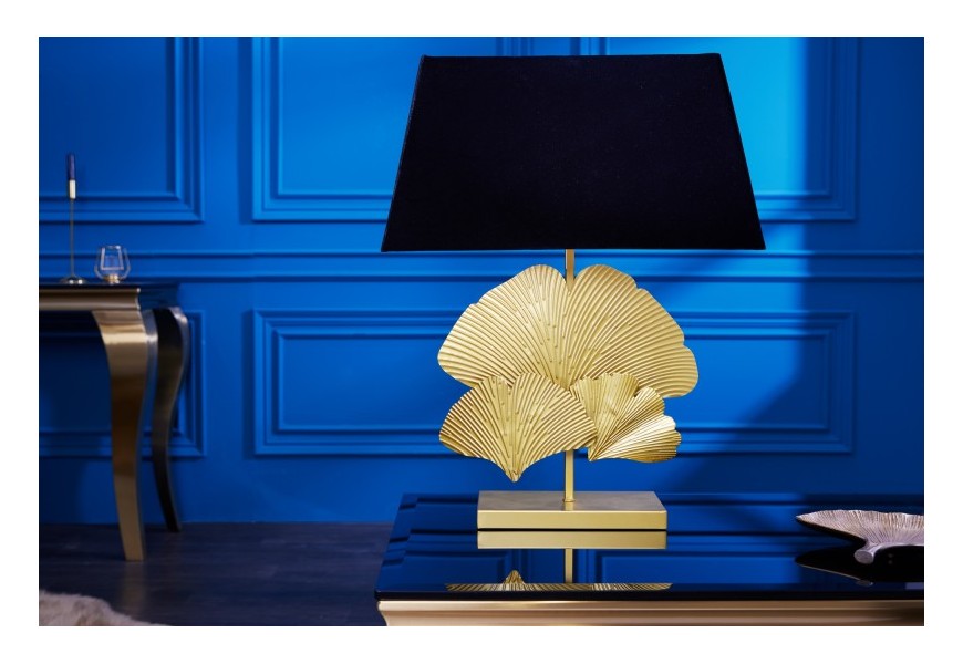Designová glamour noční lampa Ginko zlaté barvy s ozdobnými listy ginka a s černým stínítkem