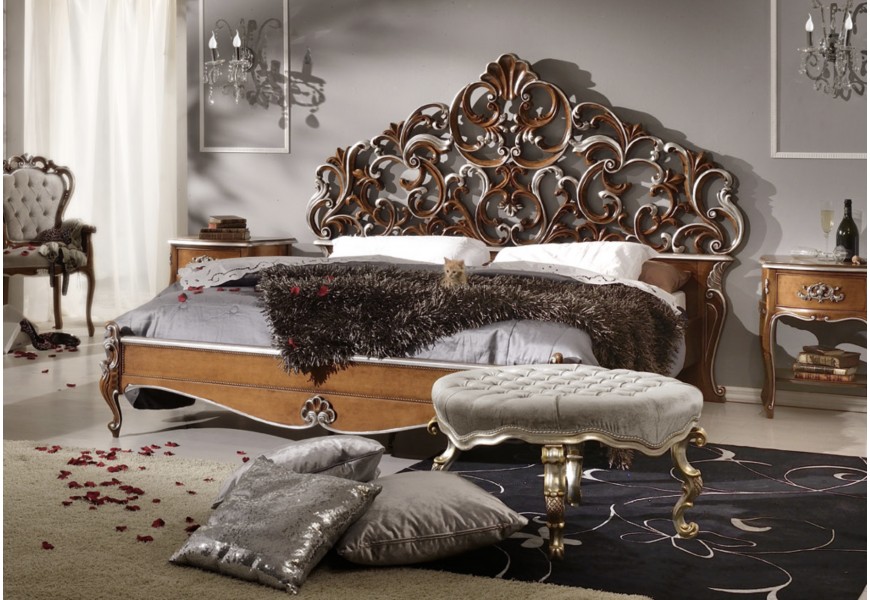 Exkluzivní rustikální manželská postel Belladonna s vyřezávaným ozdobným čelem a ornamentálním zdobením