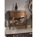 Luxusní rustikální noční stolek Belladonna z masivu s možností výběru barevného provedení s ručním vyřezávaným zdobením