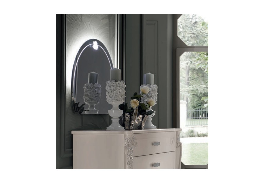 Závěsné zrcadlo Lussitano v obloukovém tvaru v moderním barokním stylu s LED světlem a dekorem v podobě růže 90cm