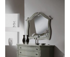 Rustikální nástěnné zrcadlo Soraya s dřevěným vyřezávaným rámem 120cm