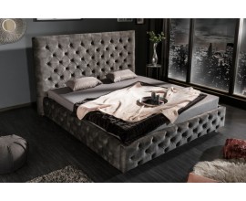 Luxusní chesterfield manželská postel Kreon s tmavě šedým sametovým potahem as vysokým čelem 180x200cm