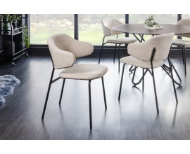 Moderní jídelní židle Mildred s buklé potahem světle béžové barvy s černýma kovovými nohama
