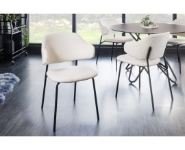 Moderní buklé jídelní židle Mildred s bílým potahem a černýma kovovými nohama 83cm