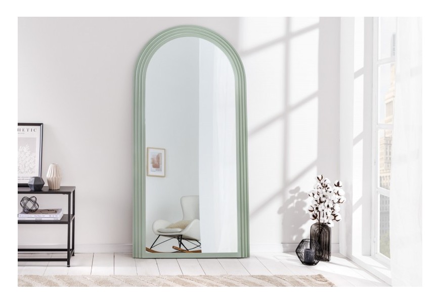 Art deco designové zrcadlo Swan obloukového tvaru s pastelovým zeleným kaskádovým rámem 160cm