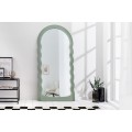 Art deco moderní vysoké zrcadlo Swan s vlnitým rámem v pastelové zelené barvě 160cm
